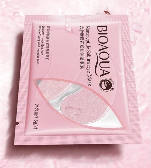 Multifunctional eye patches with sakura flower extract
